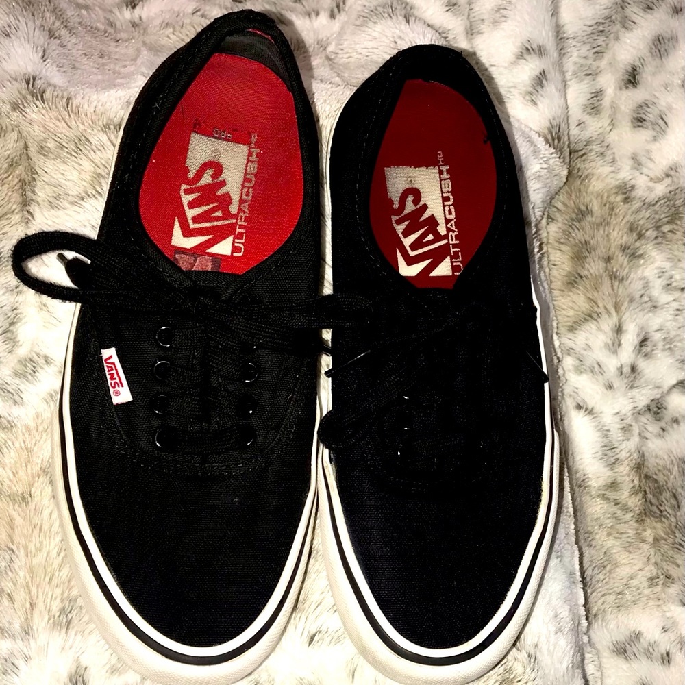 Van’s Pro Cush shoes. Size 7.5 mens 9 Women. Extra comfy cushy inserts.